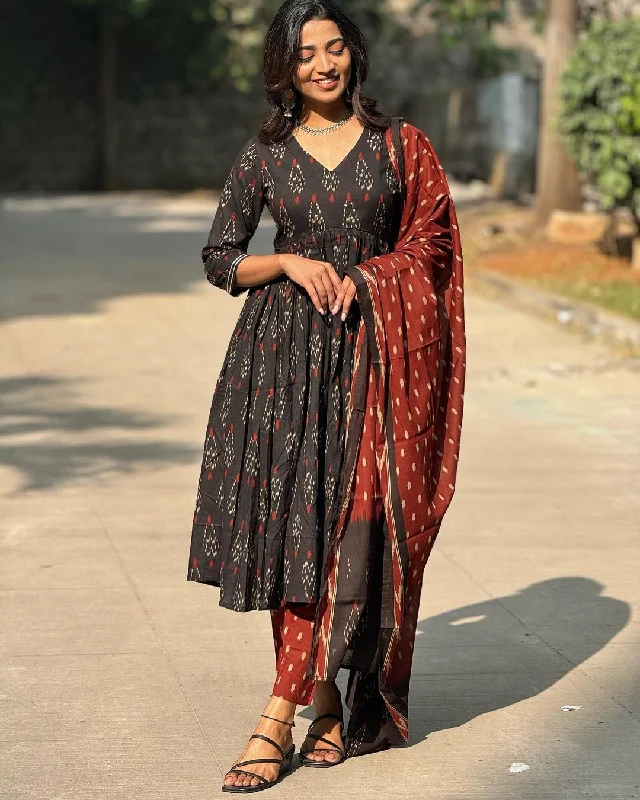 Women's Viscose Black Anarkali Kurta And Pant Set With Dupatta - Alvami Relaxed Linen Pants Women's Viscose Black Anarkali Kurta And Pant Set With Dupatta - Alvami Relaxed Linen Pants